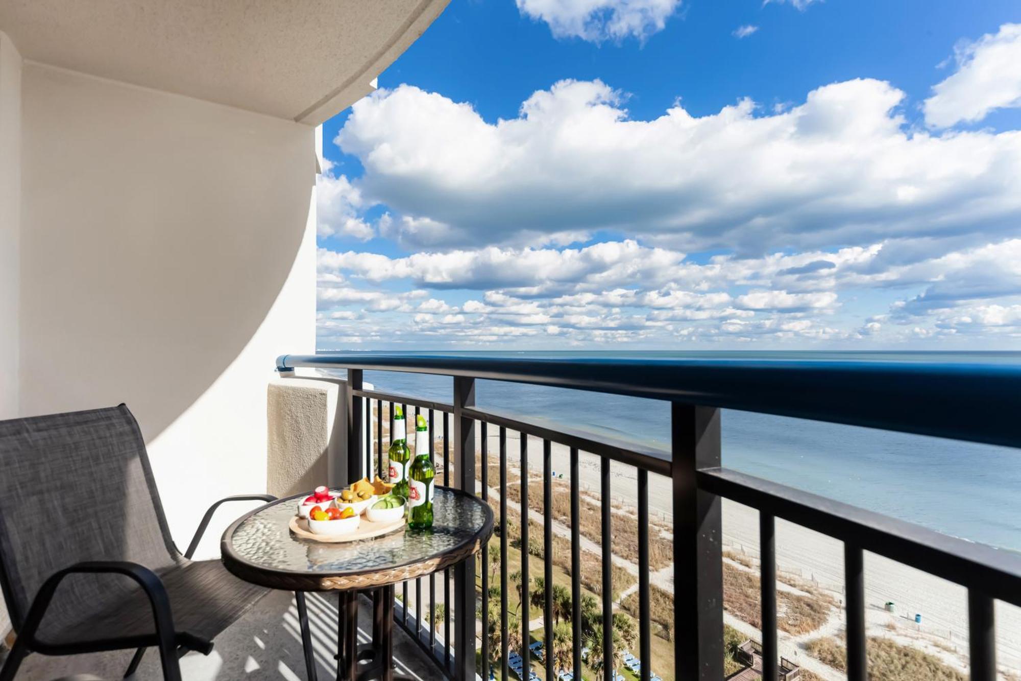 Oceanfront Bliss, Amazing Views! 1235B Apartment Миртъл Бийч Екстериор снимка