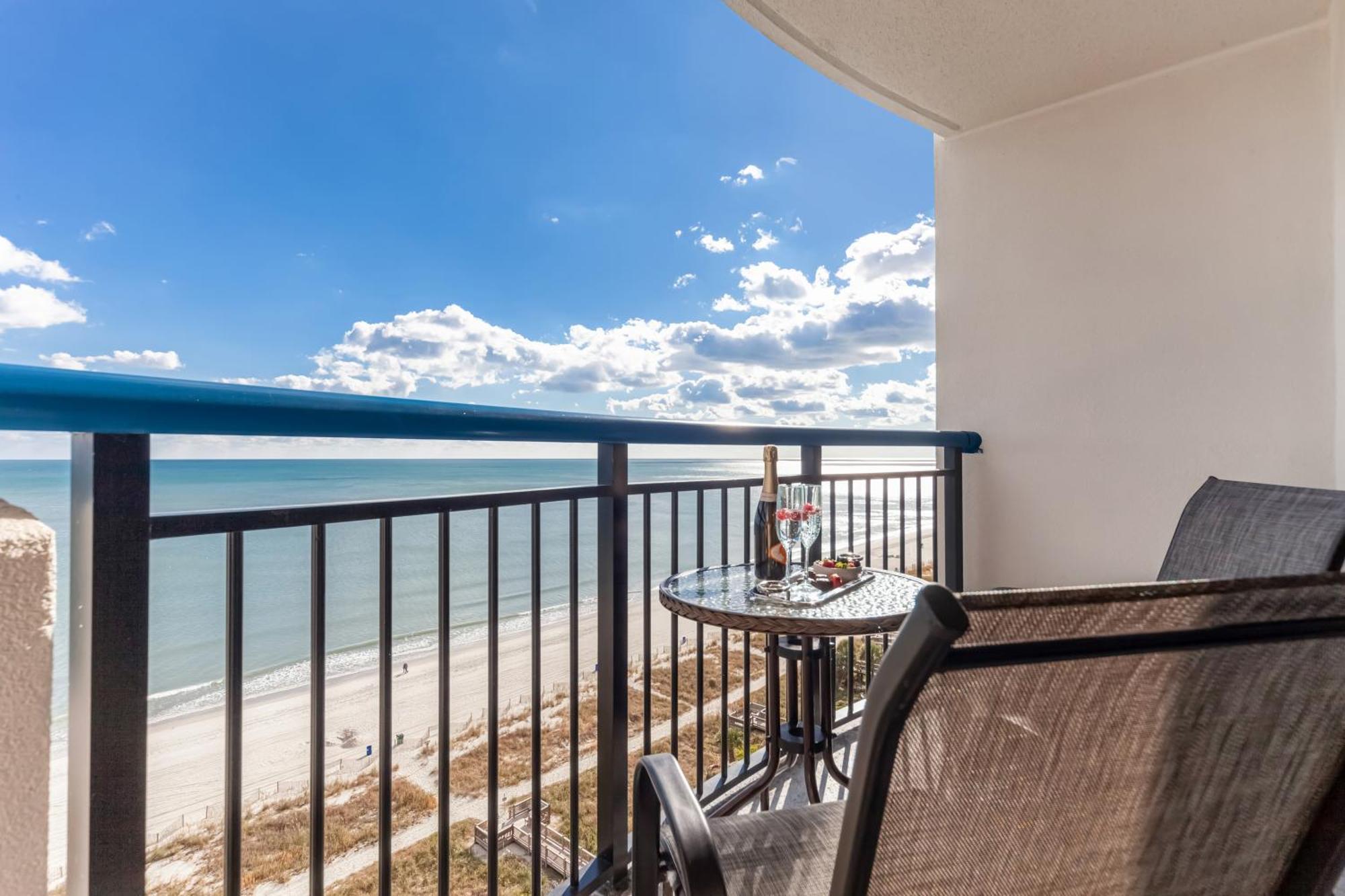 Oceanfront Bliss, Amazing Views! 1235B Apartment Миртъл Бийч Екстериор снимка